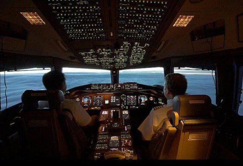 Мир из кабины пилота самолета