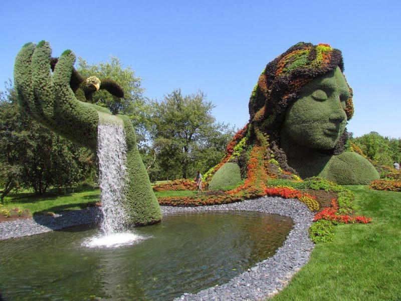 Зеленые произведения искусства в Монреальском ботаническом саду