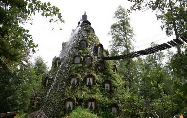 Сказочный отель, для любителей эко-туризма.